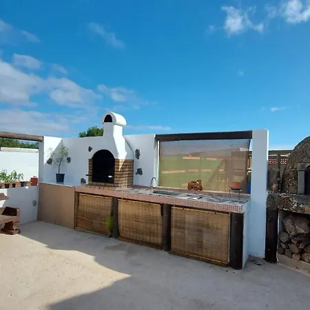 Casa Natura Ainhoa בית אירוח