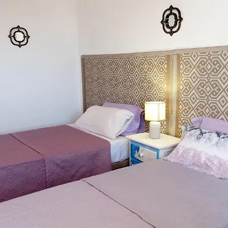 Casa Natura Ainhoa בית אירוח *