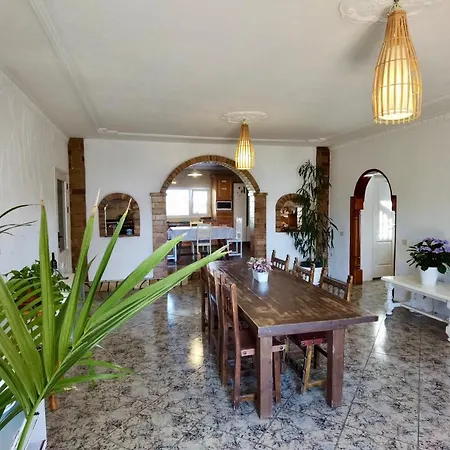 Casa Natura Ainhoa בית אירוח