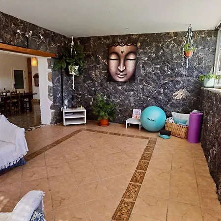 Casa Natura Ainhoa בית אירוח